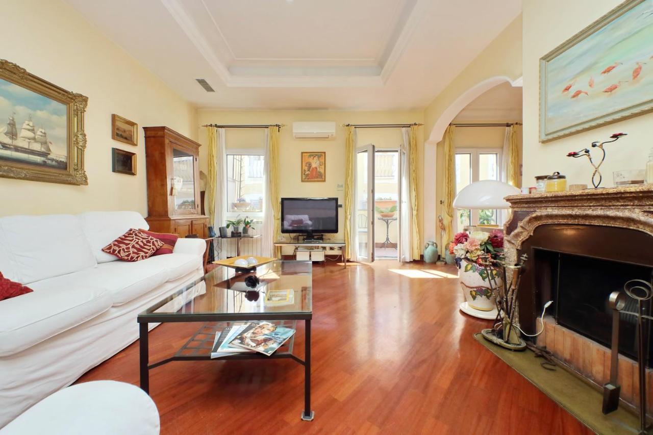 4Bnb - Luxury Trevi Apartment W Terrace Rome Exterior photo